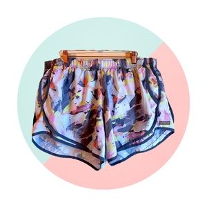 Calvin Klein Shorts | XL